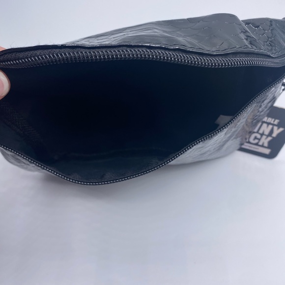 Adjustable Fanny Pack - Picture 4 of 6